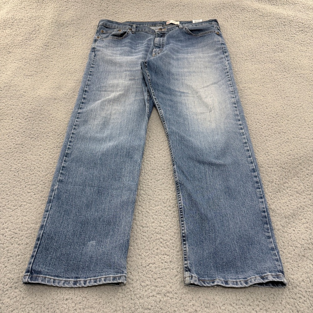 Wrangler Jeans Mens 38x30 Relaxed Fit Blue Medium Wash Stretch Denim